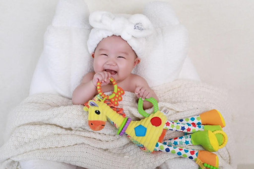 如东宝宝为什么会吐奶 如东宝宝为什么会吐奶